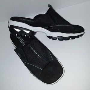 Skechers slides